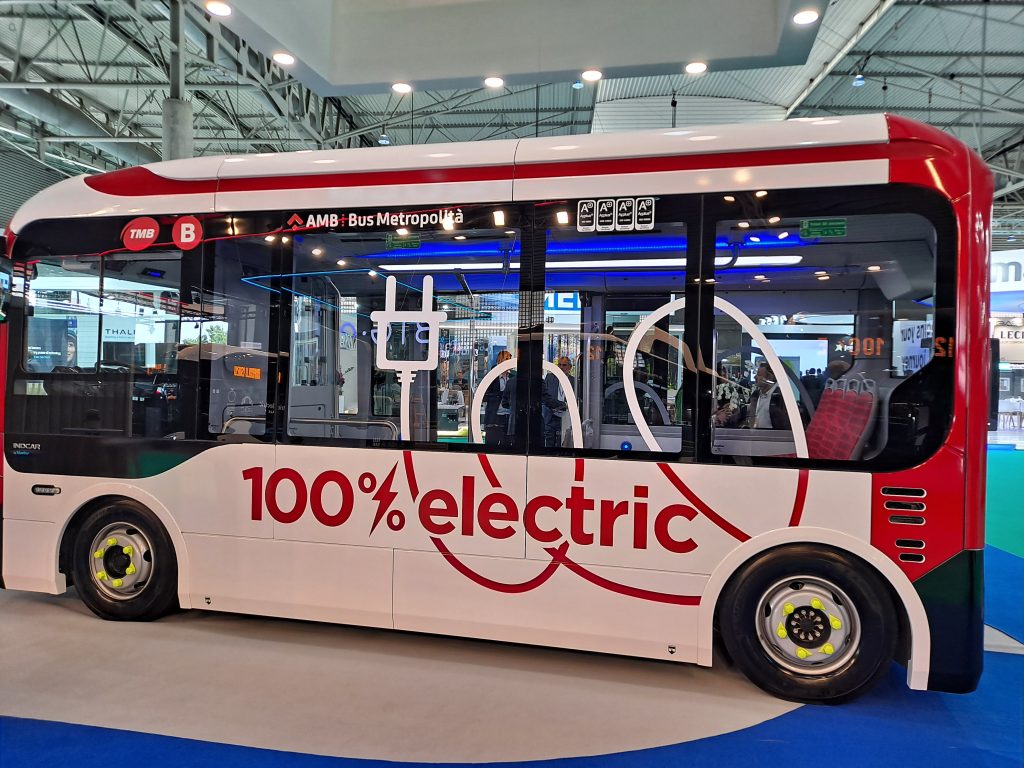 bus electric petit